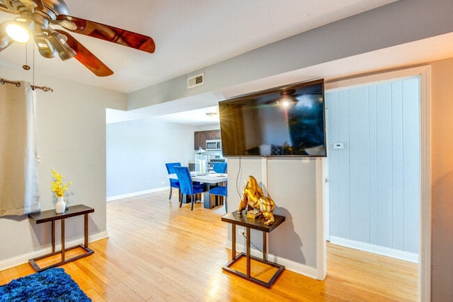 Photo - 8136 S Kedzie Ave Unit ID1305902P