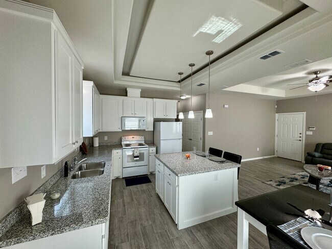 Photo - 807 E Starr St