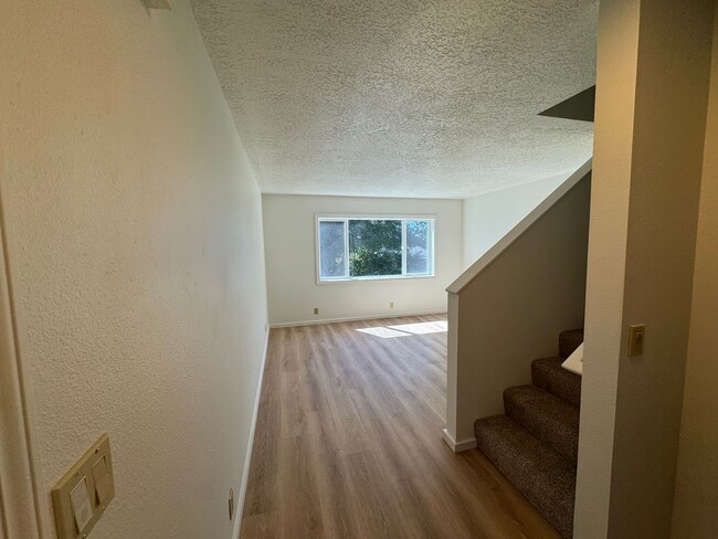 Photo - 708 NE Avery St Unit 1041/A/H
