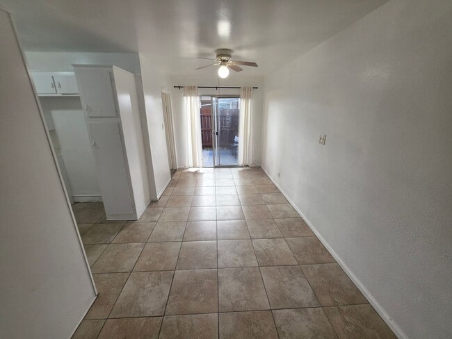 3400 E Andy St Unidad 3