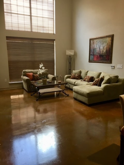 Building Photo - 2410 S 2nd St Unit 205 Rental