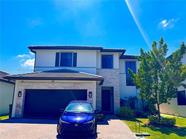 8108 NW 48th Terrace