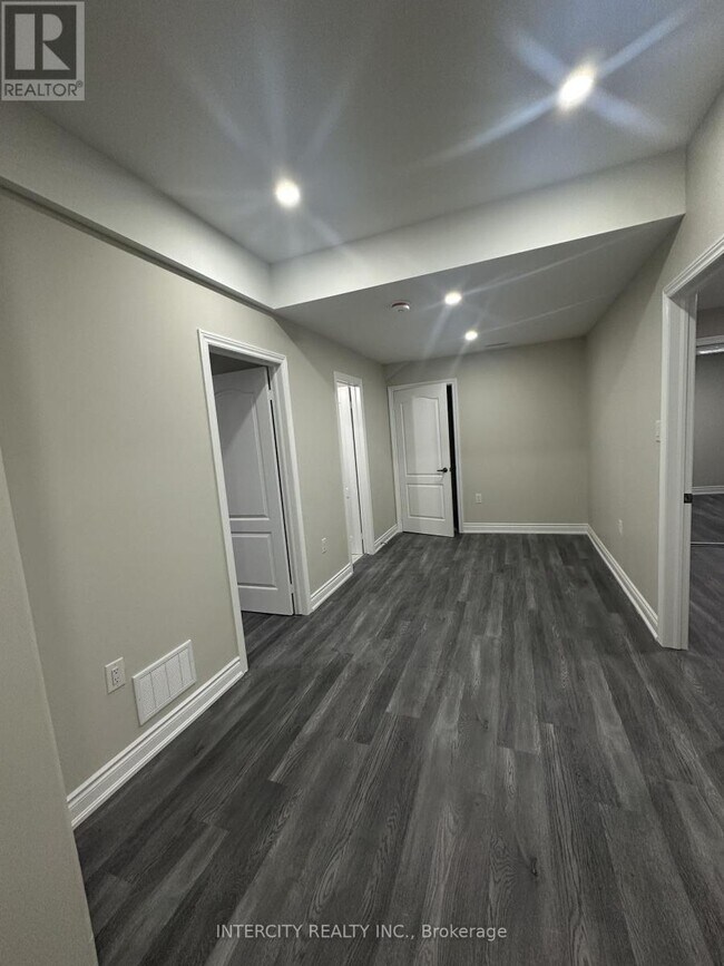 Photo - 18 Elverton Cres