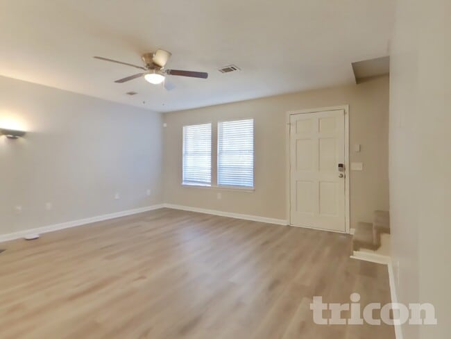 Photo - 3195 Warrenton Ct