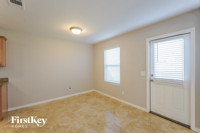 Photo - 6435 Dayridge Ln