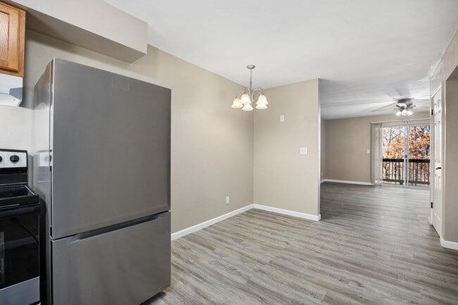 2BR/1.5BA - Forest Hill Apartments