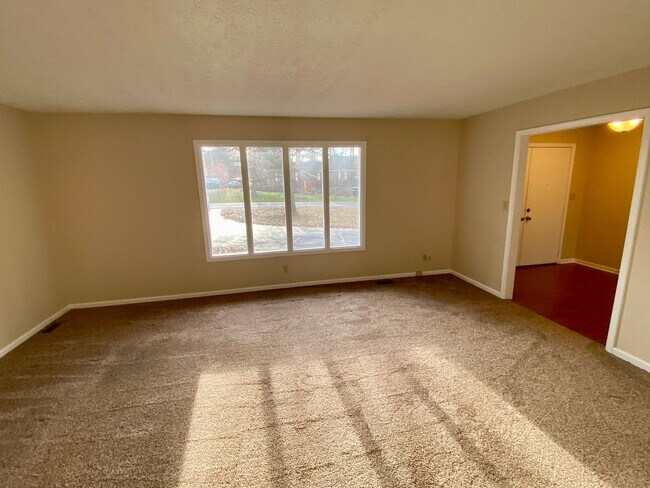 Photo - Halehaven Home: Beautifully Renovated 3 bdrm, 2.5 bath with finished basement