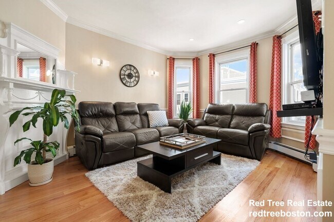 Photo - 42 Washburn St