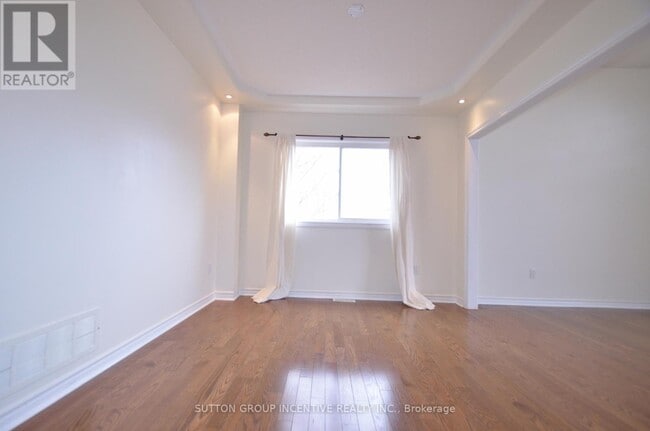 Photo - 58 Bloxham Pl