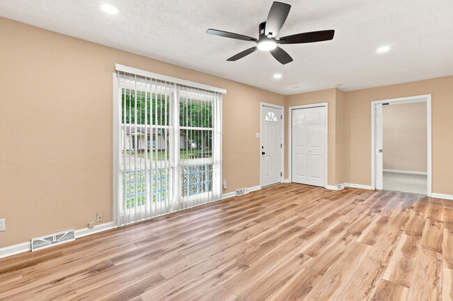 2124 Jeffrey Dr