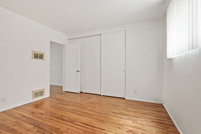 Photo - 10910 Santa Monica Blvd Unit 03C