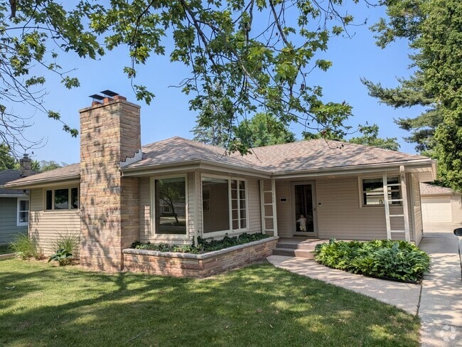 Building Photo - 1408 Scottswood Rd Rental