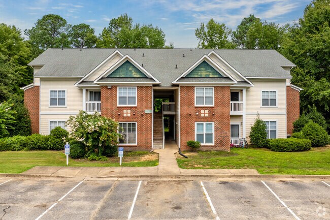 Sterling Glen Apartments