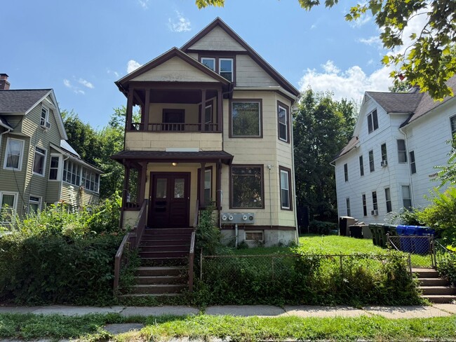 Building Photo - 51 Acushnet Ave Unit 51 Acushnet Ave - 2nd Floor