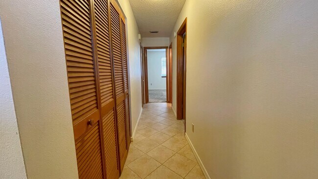 Photo - 105 Arricola Ave