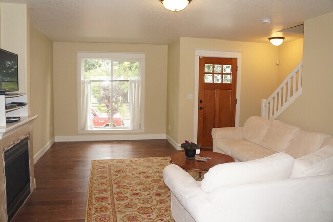 Photo - NE Piedmont 3-bedroom Beauty!