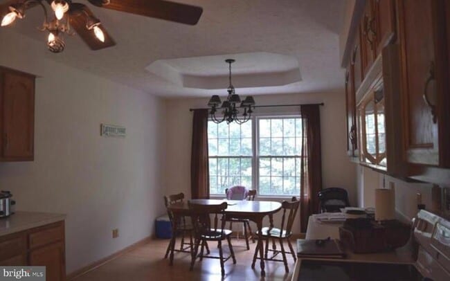 Photo - 808 Chantilly Ln
