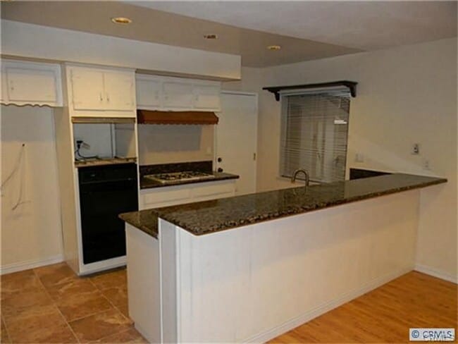 Photo - 405 N California St