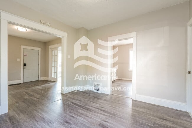 Photo - 919 E Calvert St