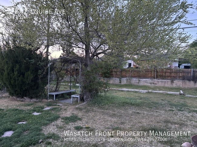 Photo - 2727 E Louise Ave