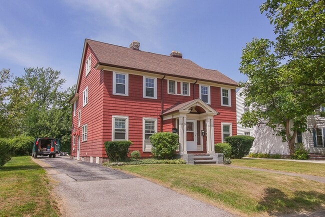 Building Photo - 3372 Sutton Rd Unit 3374 Sutton Rd UP Rental
