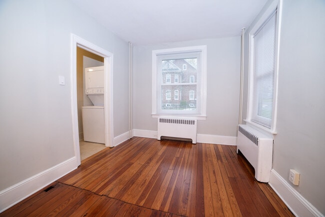 Photo - 876 Main St Unidad 876 Main St.