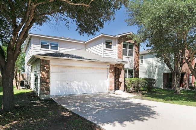 Photo - Rare 5 Bedroom Home Available for Immediat...