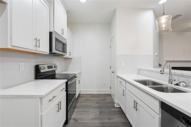 Photo - 5820 Calle Vis Dr