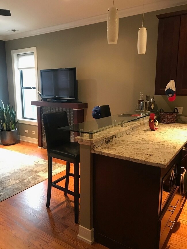 Photo - 2430 N Geneva Terrace Unit 2