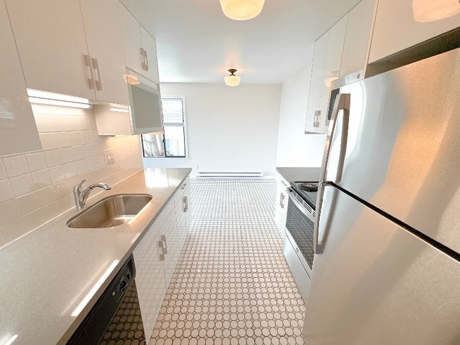 Photo - 150 Gardenside Dr Unit 202