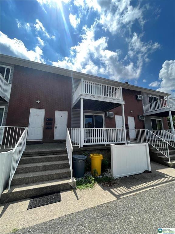 Building Photo - 105 N 7th St Unit B2