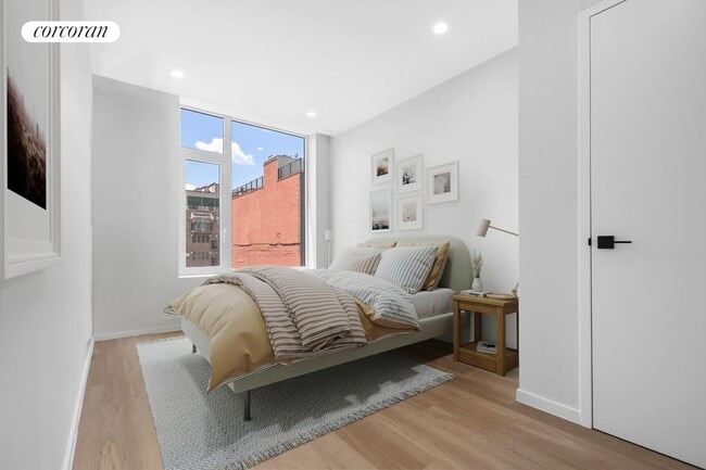 Building Photo - 1054 41st St Rental