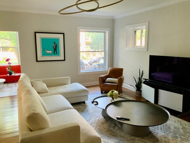 Photo - 5811 N Winthrop Ave Unidad 1