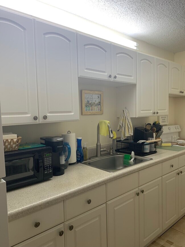 Photo - 1061 SE Monterey Rd Unit D