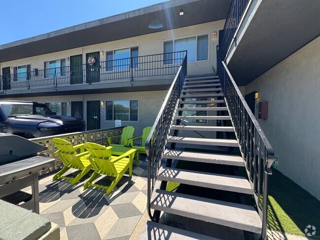 Building Photo - Park Lofts Apartments Unit P