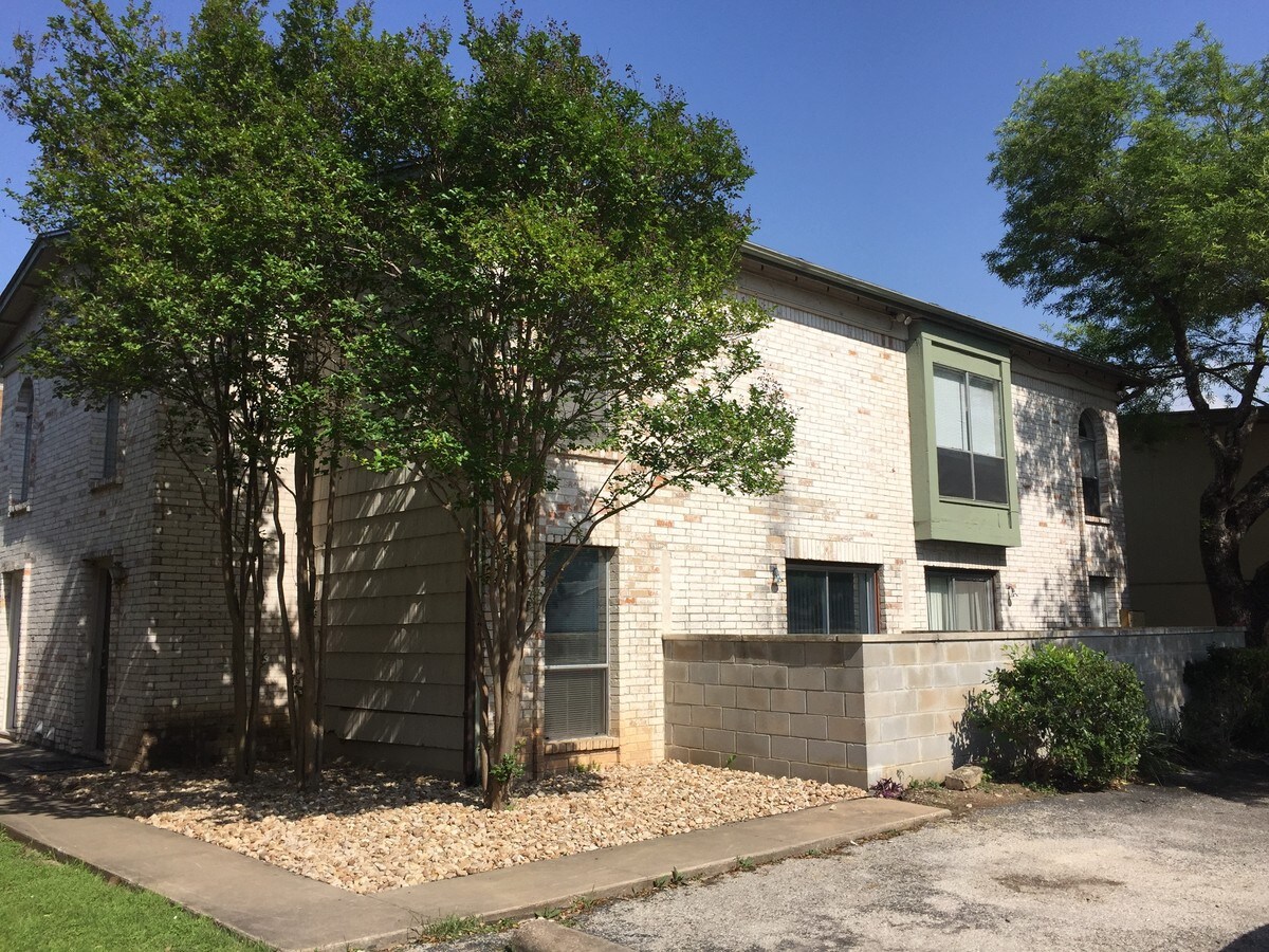 Photo - Hollow Creek