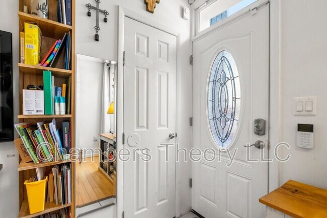 219 Parker St NE