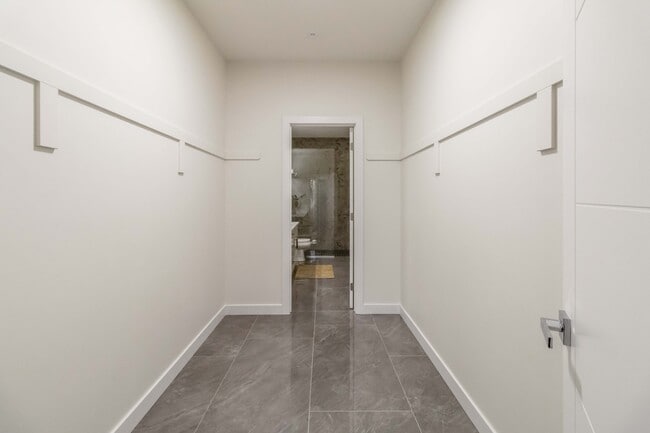 Photo - 1414 Main St Unit 202