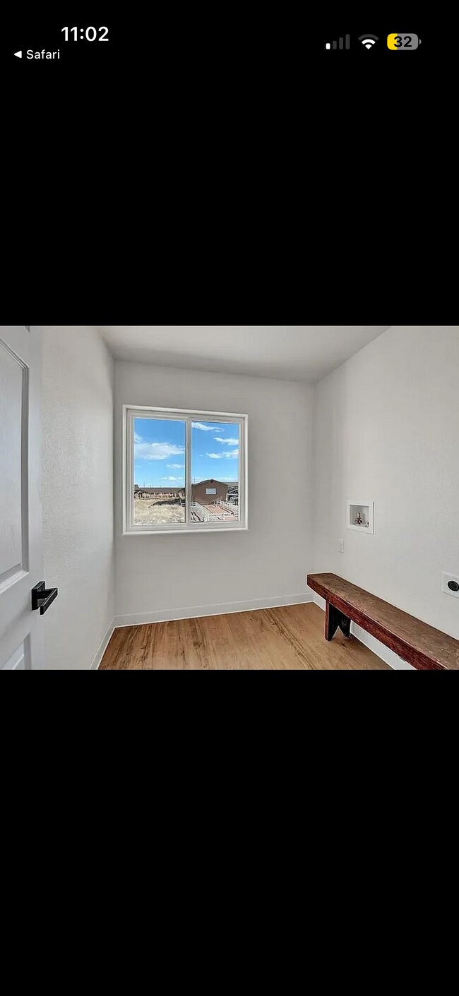 Photo - 701 E Clarion Dr