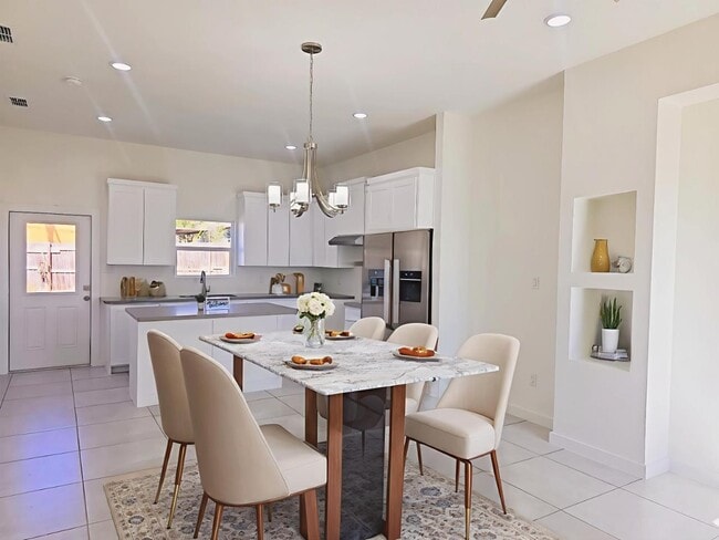 Photo - 5006 Cherimoya Ln