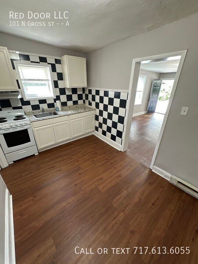 Building Photo - 101 N Gross St Unit A