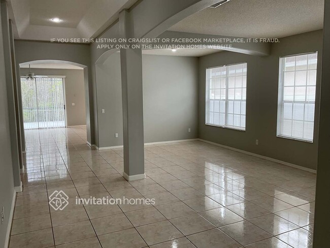 Photo - 1952 Bridgeview Cir