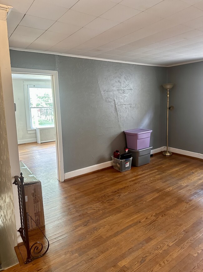 Photo - 1747 Sanderson Ave Unit 2