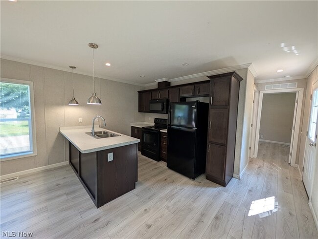 Photo - 205 Greenbriar Dr