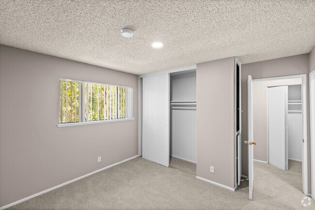 1BR, 1BA - 610SF - Bedroom