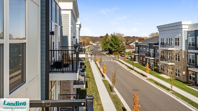 Photo - 650 N Main St Unidad 222