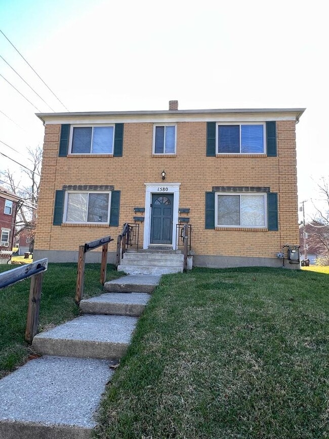 Building Photo - 1580 Glenbeck Ave Unit 3 Rental