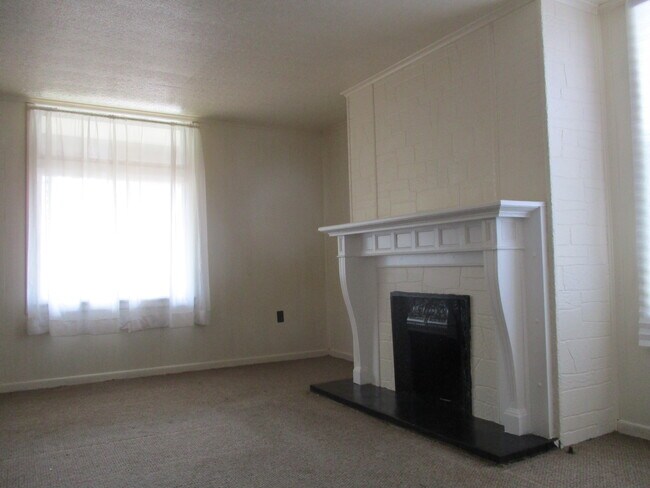 Photo - 484 Teece Ave