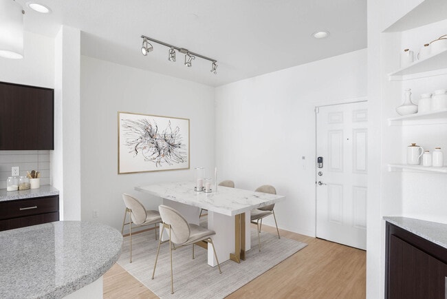 comida - Vistara at SanTan Village