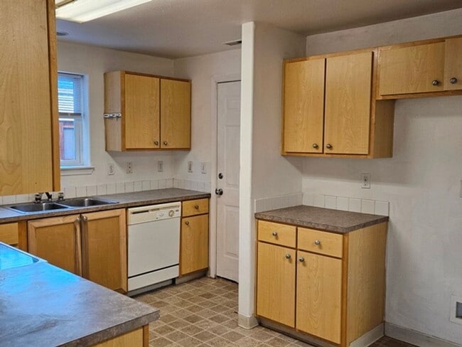 Photo - 3Bd/2Ba Single Story Home-Available soon!